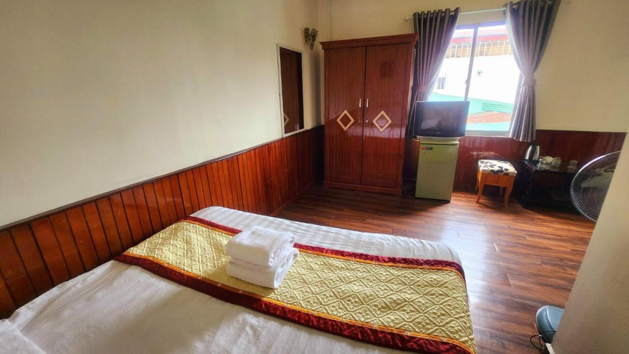 Anh Dao Hotel Dalat Bagian luar foto