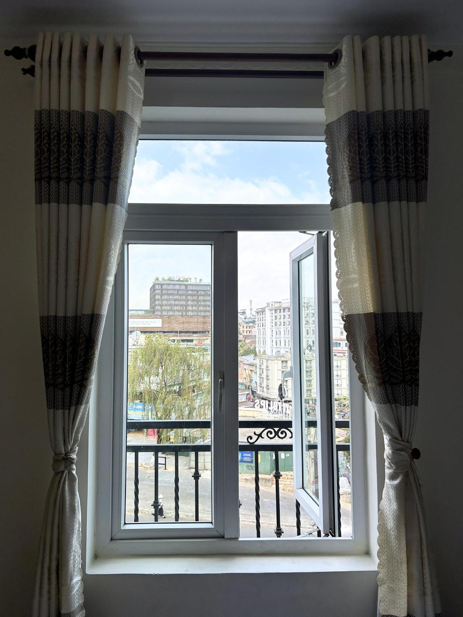 Anh Dao Hotel Dalat Bagian luar foto