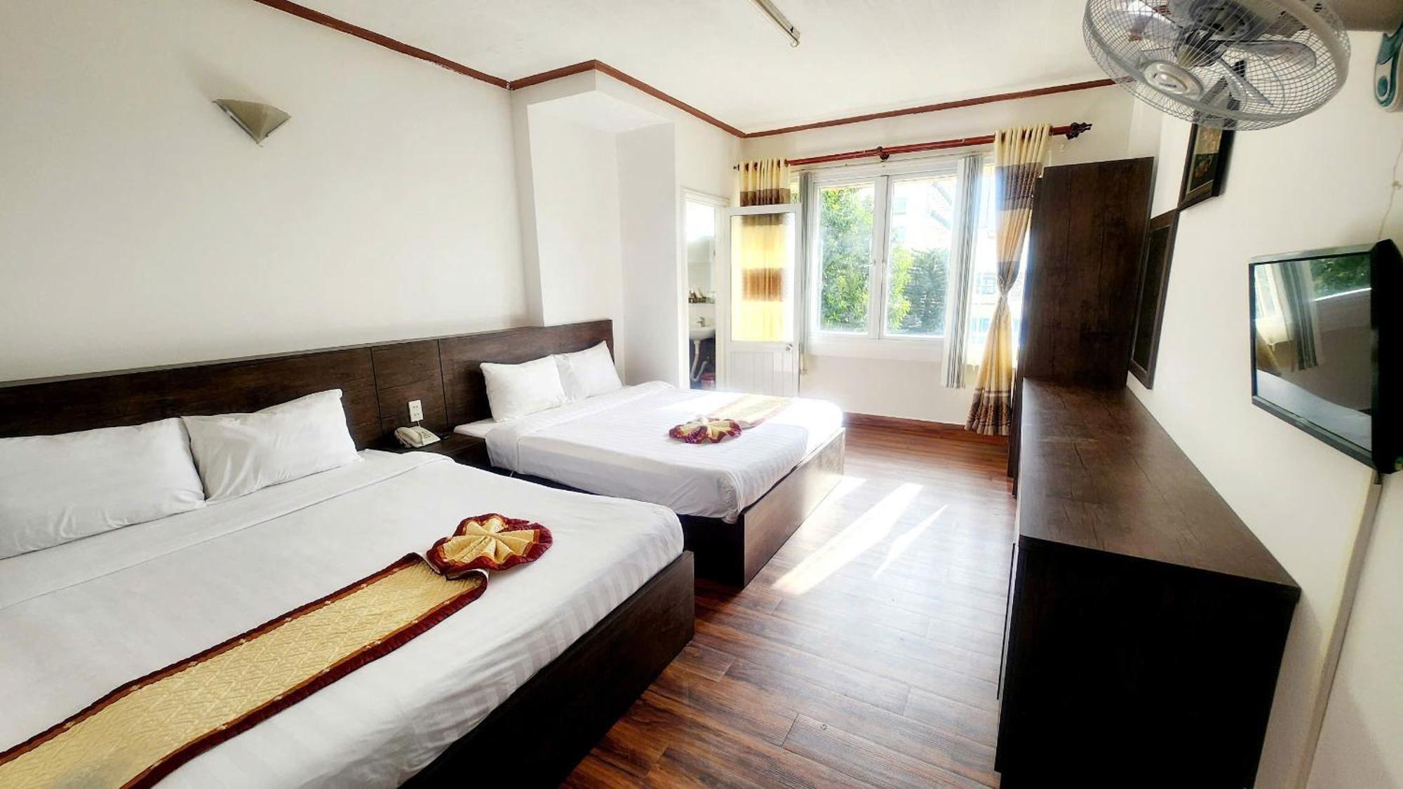 Anh Dao Hotel Dalat Bagian luar foto